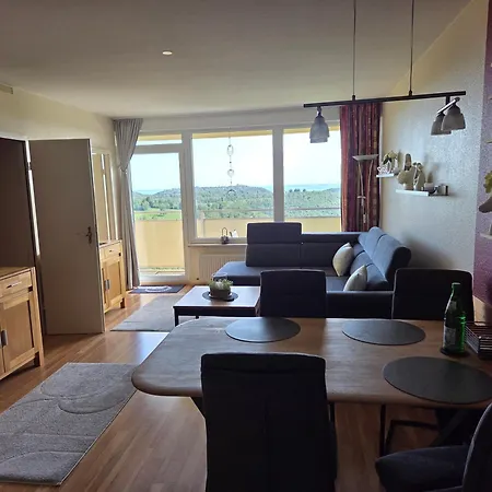 354 Mit Schwimmbad Apartment